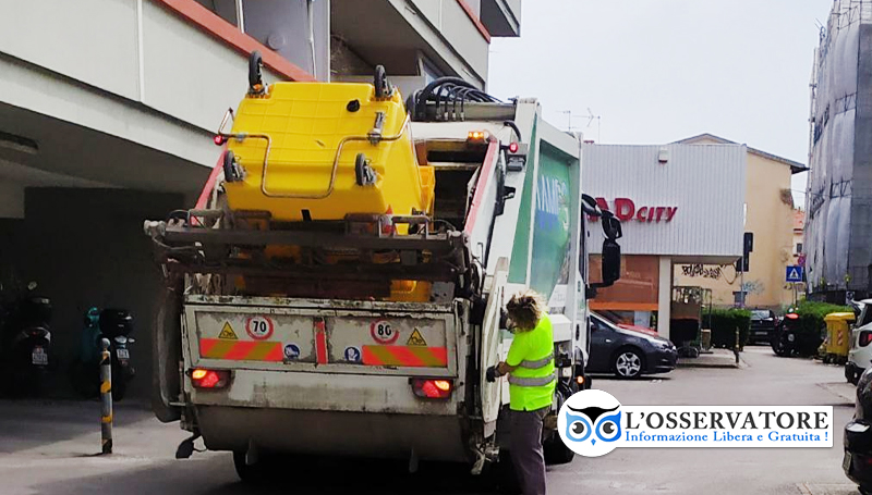 Camion Spazzatura AAMPS