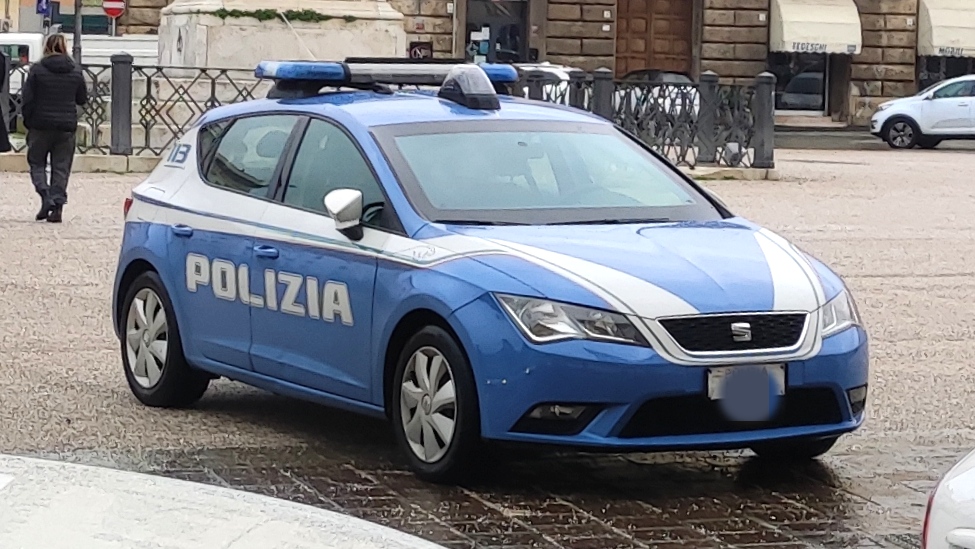 Pattuglia Polizia di Stato