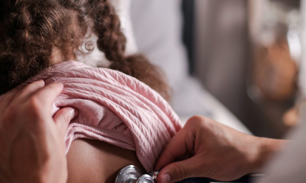 PEDIATRA Foto da Pexels (Cottonbro Studio-5867701)