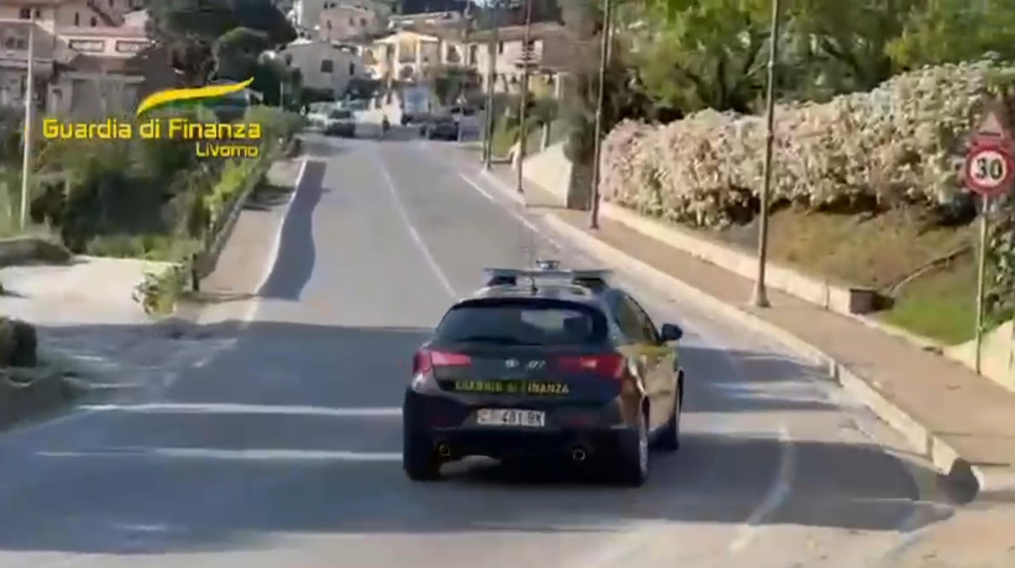 Screenshot dal video della Guardia di Finanza