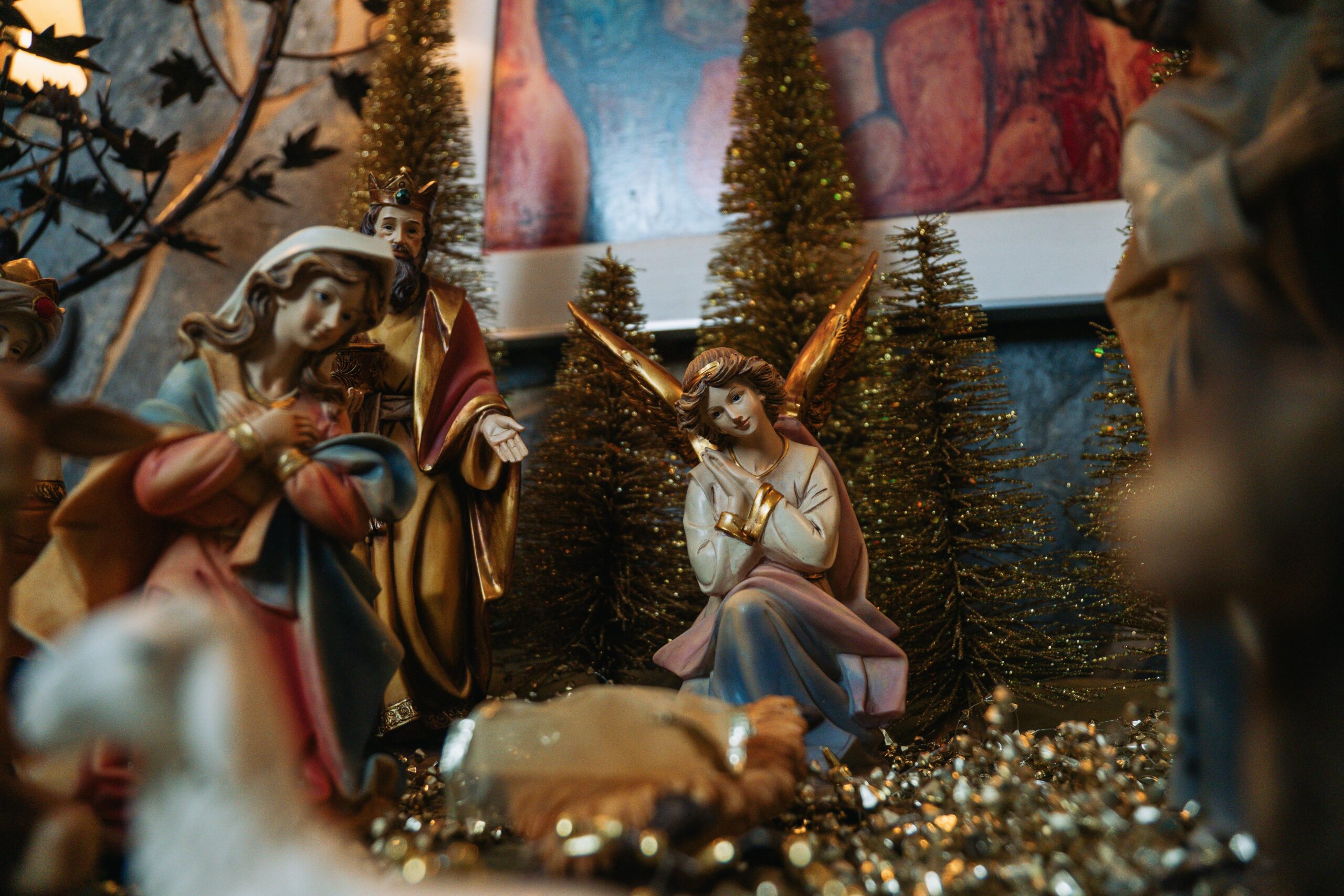 Foto di Douglas Mendes: https://www.pexels.com/it-it/foto/natale-religione-angelo-decorazioni-19403309/