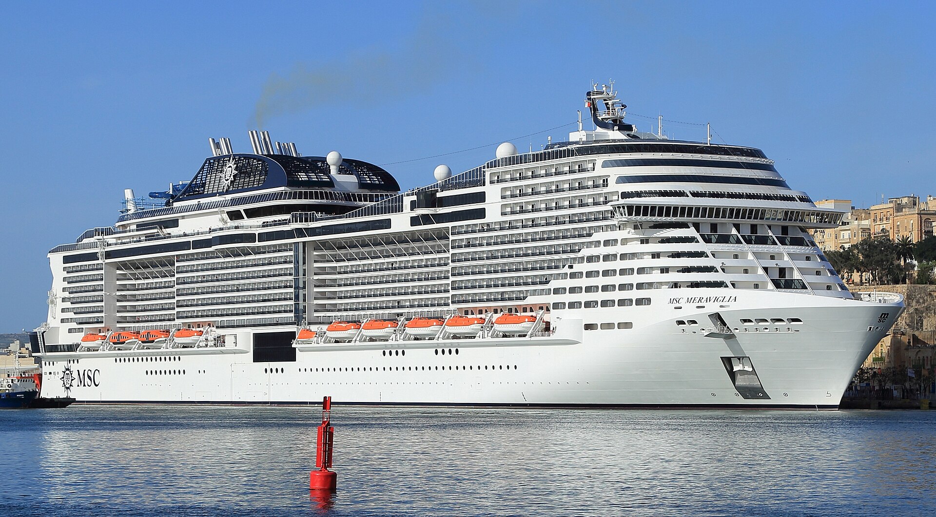 MSC Meraviglia in porto a Livorno